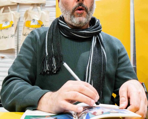 Alcide en dédicace au Stand Lapin
